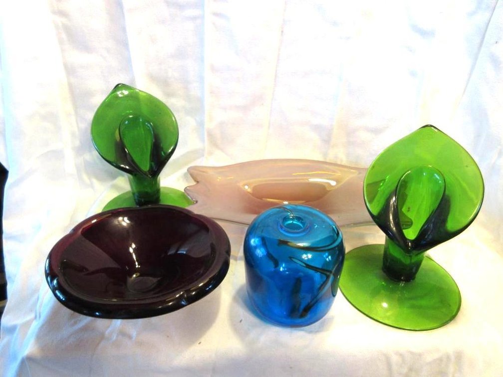 (5) Art glass pieces