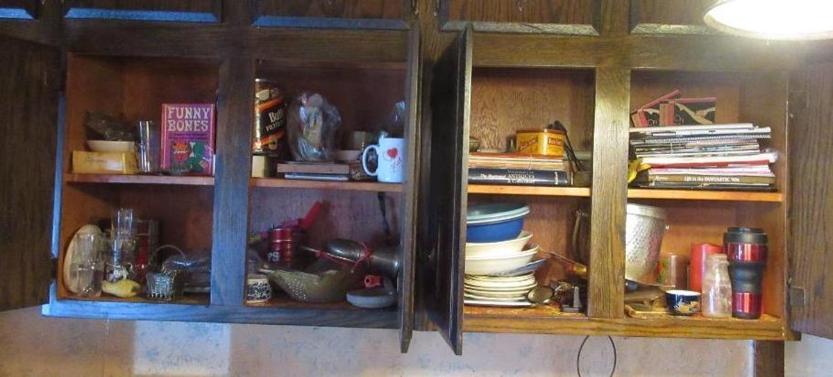 Contents of (4) cabinets