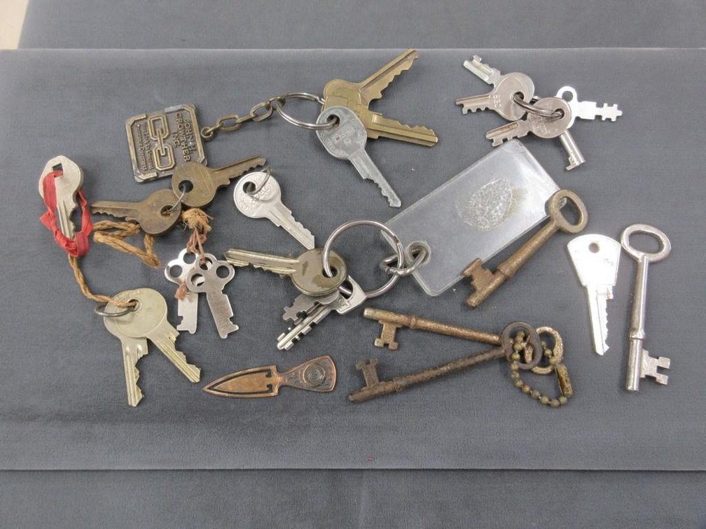 Box of assorted keys