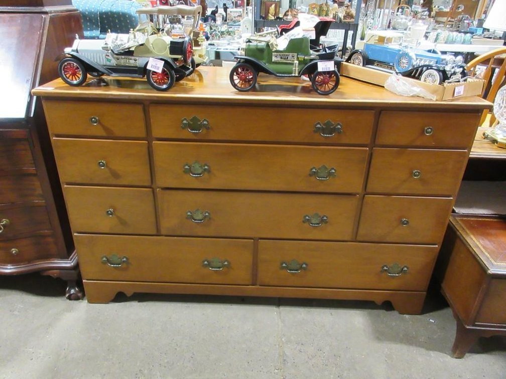 Ethan Allen 11 drawer dresser