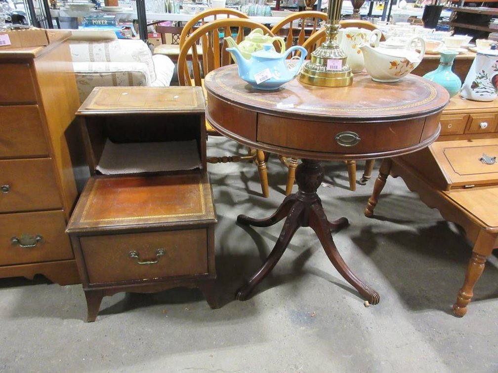Set of matching table and side stand