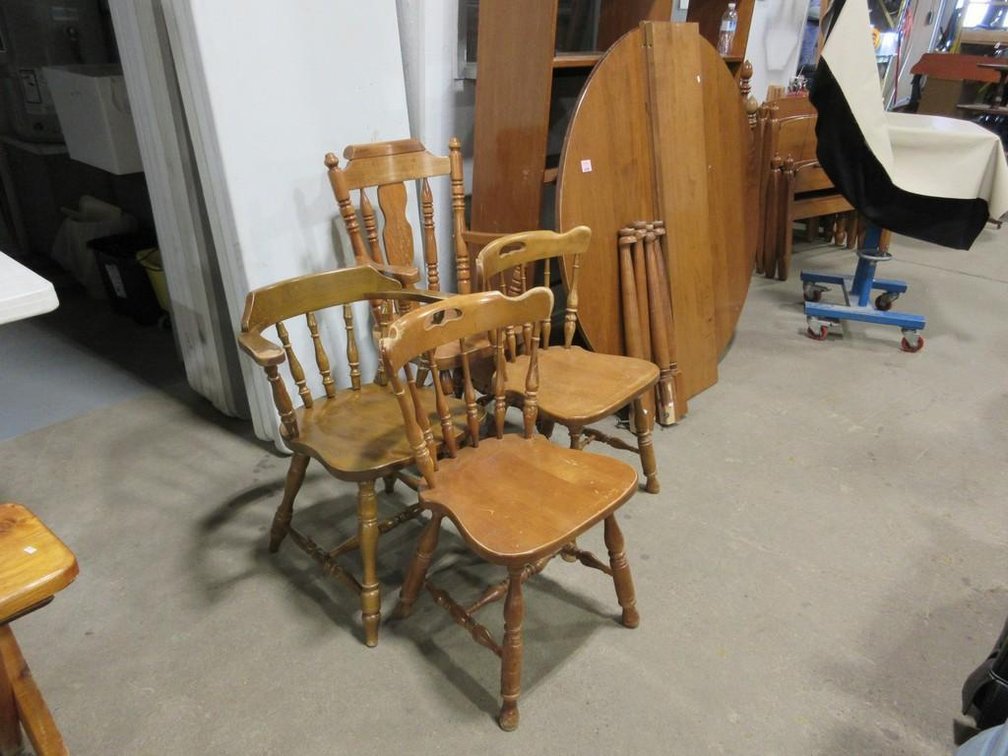 Wooden dining room table and (4) wooden chairs