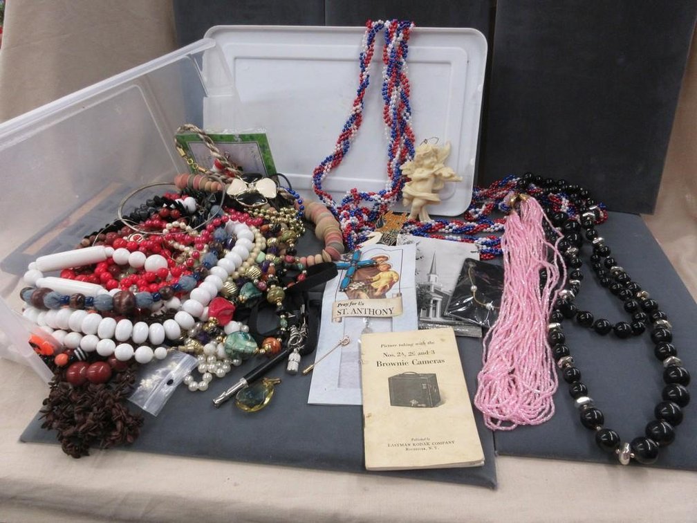Tote with contents