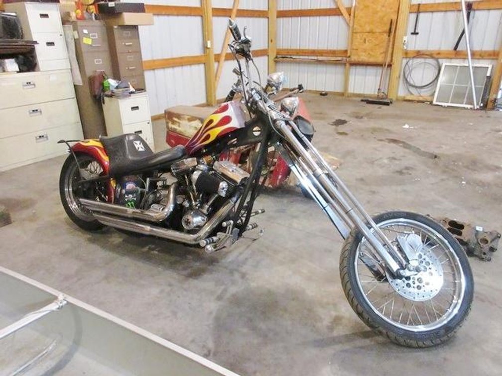 2007 Custom Built motorcycle on Harley frame (runs & drives)