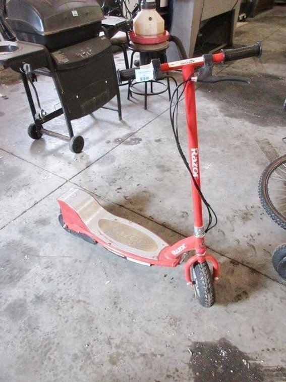 Razor E300 electric scooter