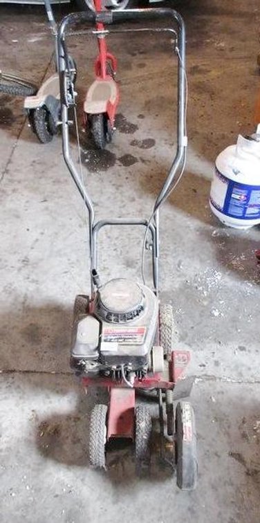 Troy-Bilt edger/trencher
