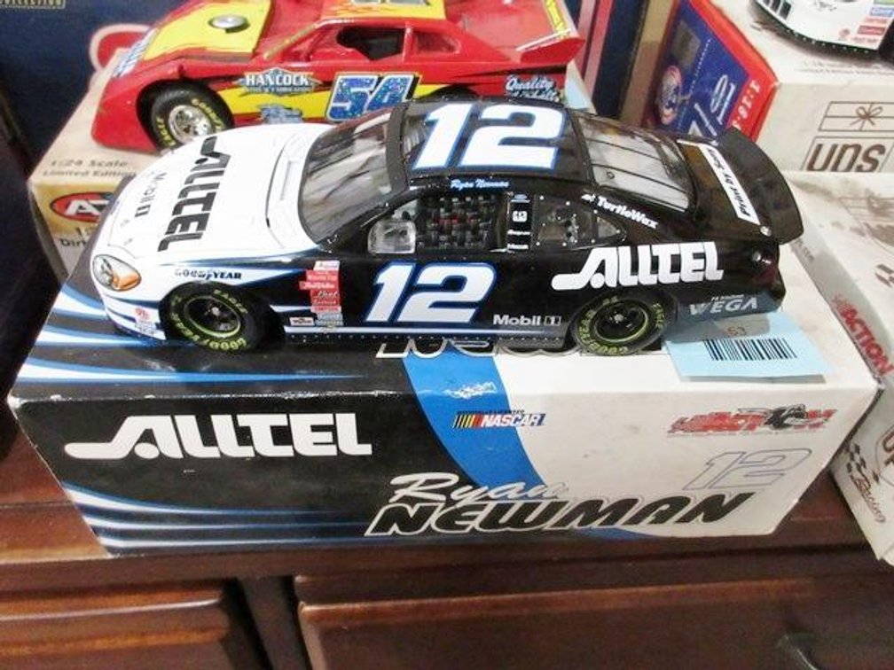 Action #12 Ryan Newman Alltel die cast Nascar