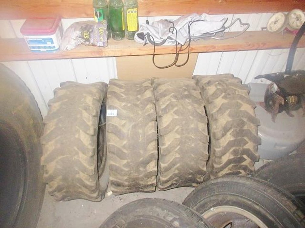 (4) used skid steer tires