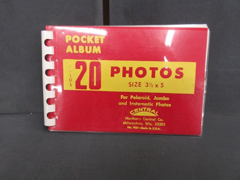 Album of (11) $5, (2) $2.50 & (2) $3.25 Migratory Bird Hunting stamps