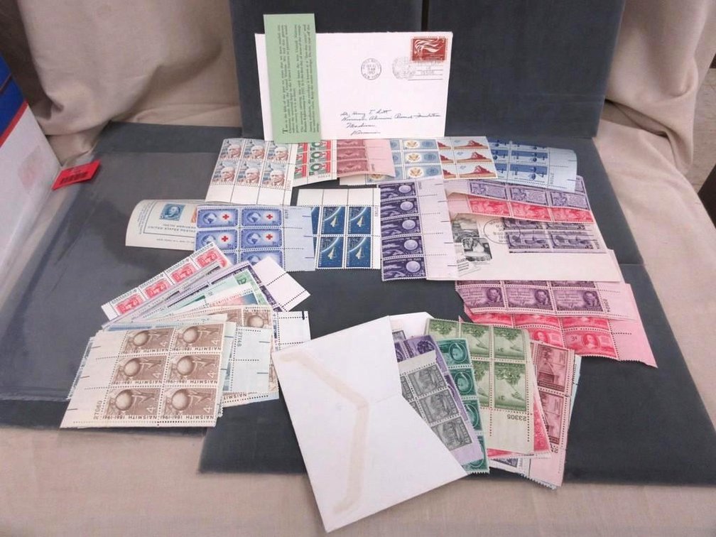 Group of assorted stamps