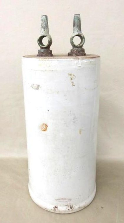 Antique stoneware dispenser with bottom spouts