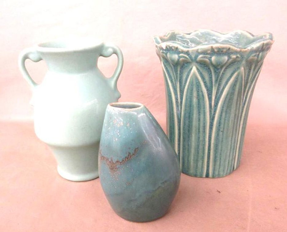(3) Pottery pieces