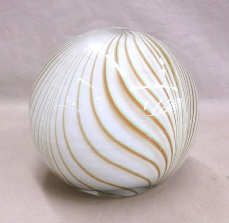 Art glass swirl design round paper weight