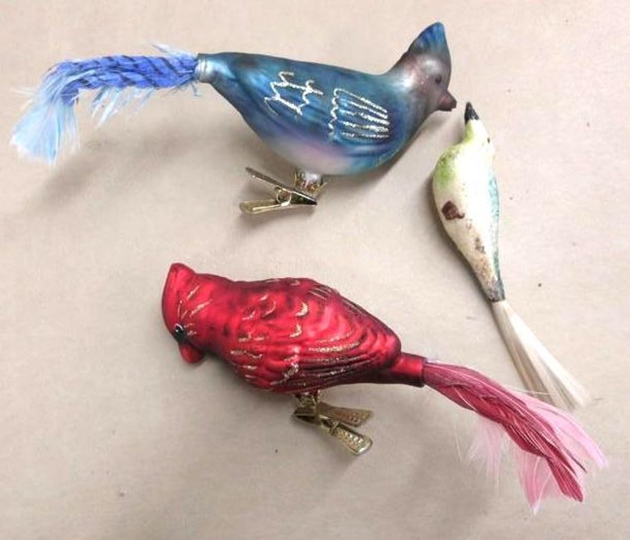 (3) Vintage bird tree hangers, 2 with clips