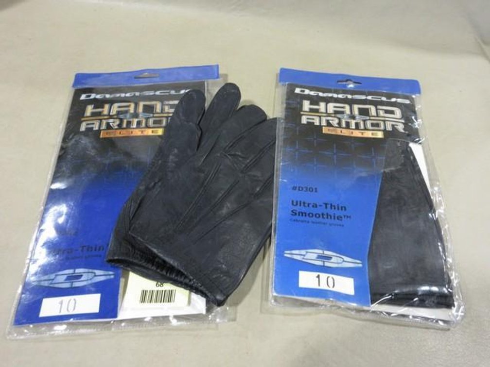 Damascus hand armor black leather gloves