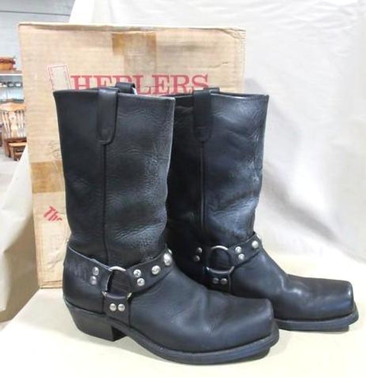 Sheplers black leather boots