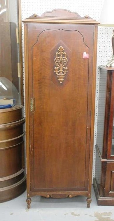 Lane Robe upright wardrobe