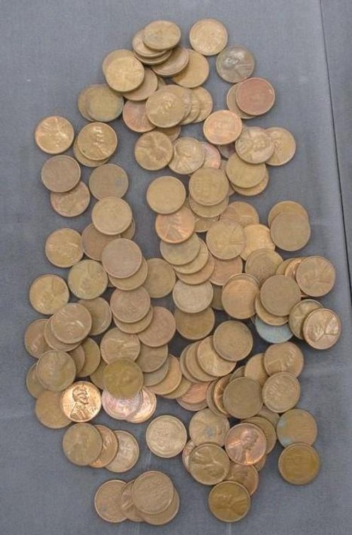 (134) 1950's Lincoln wheat cents