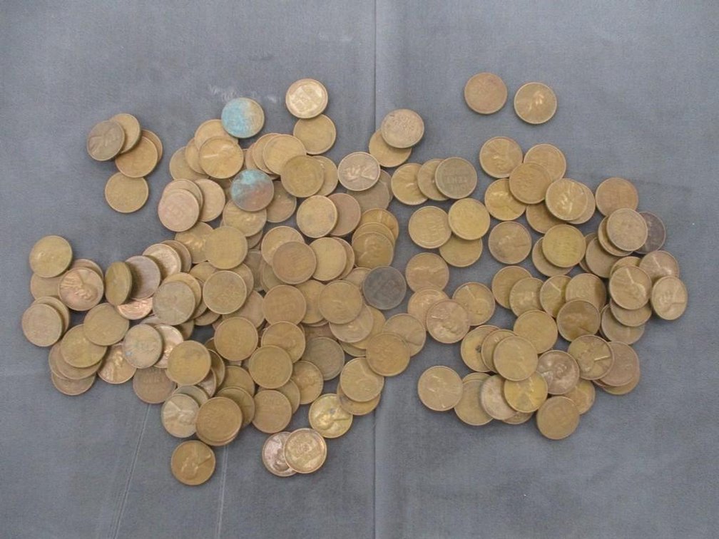 (182) 1940's Lincoln wheat cents
