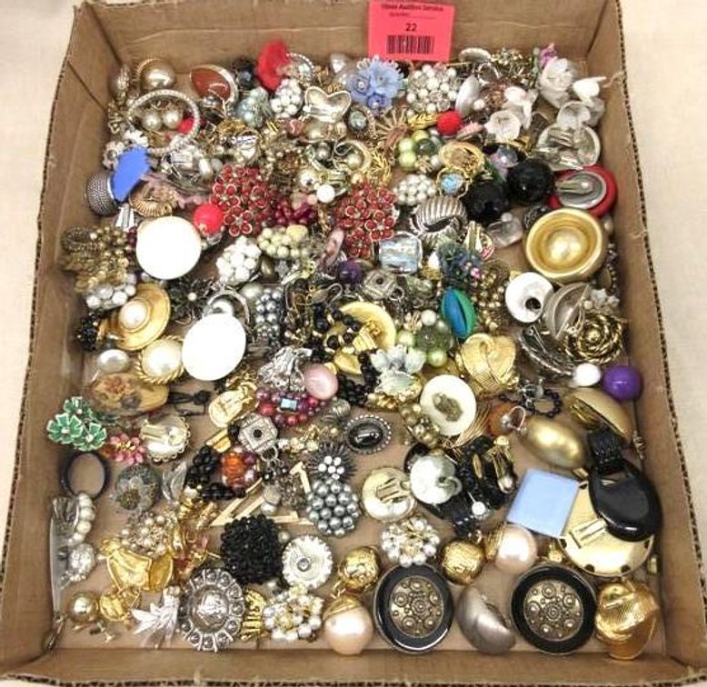 Flat of assorted earrings