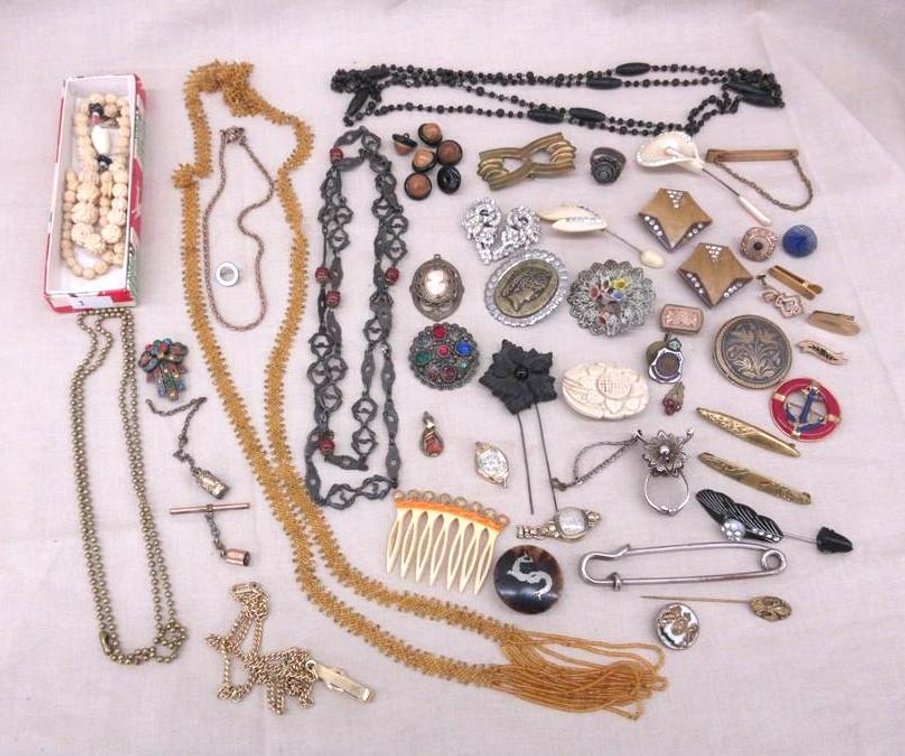 Flat of antique jewelry