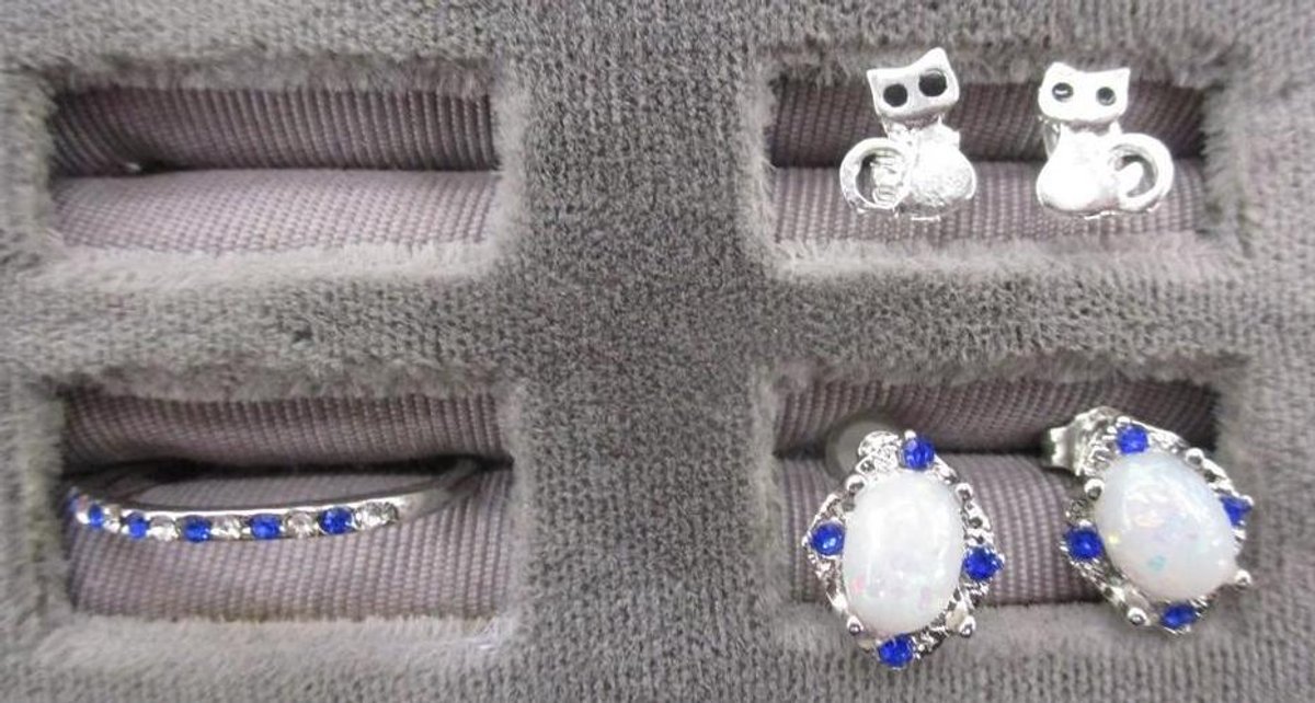 Jewelry group