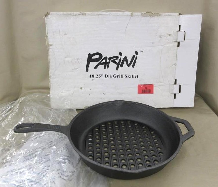 Parini 10.25" cast iron skillet