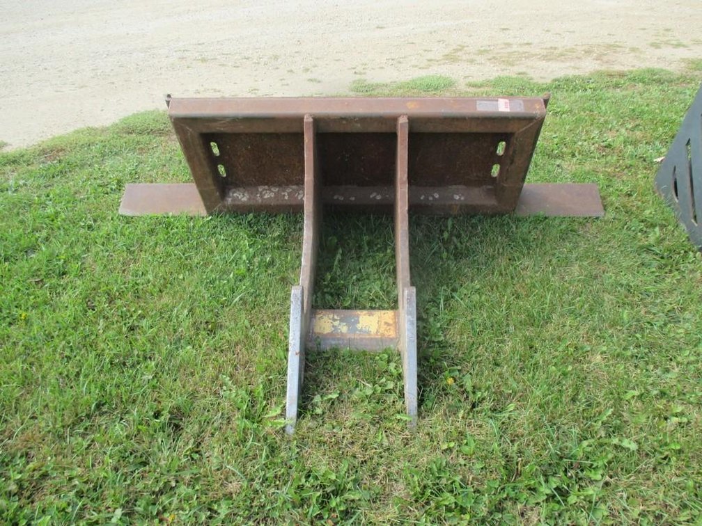 Skid steer quick attach root ripper