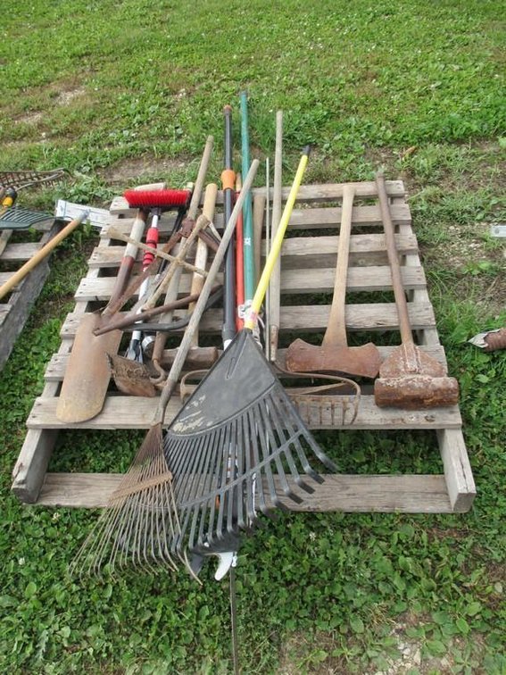 Yard tool group