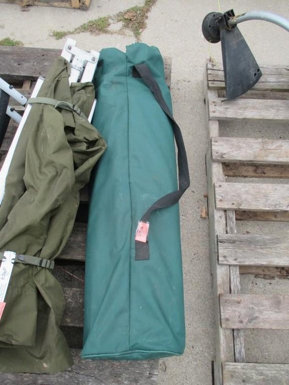 Folding camping table