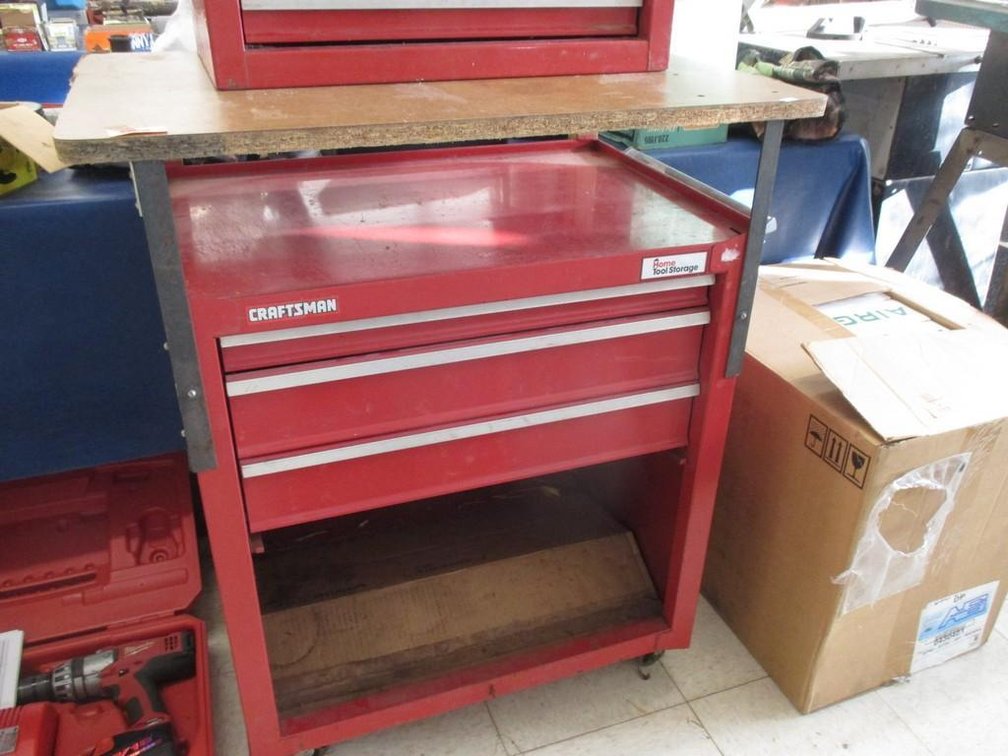 Craftsman rolling tool chest