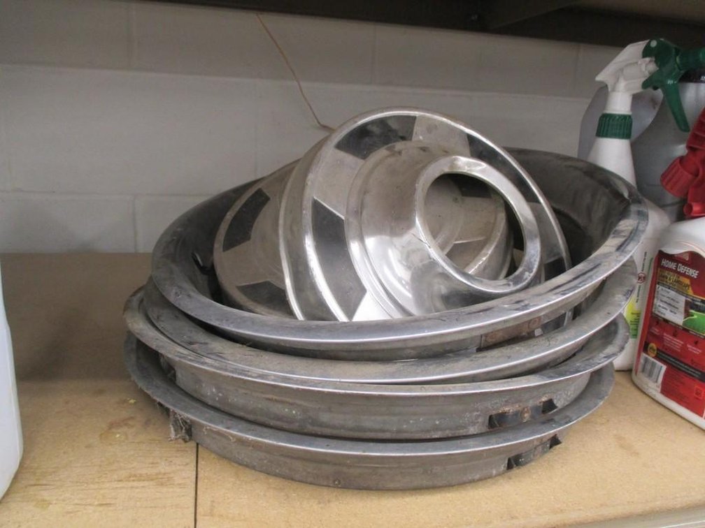 (4) Hub caps and rings
