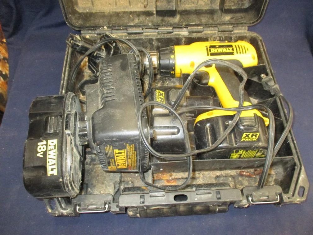 DeWalt 3/8" 14.4-volt drill