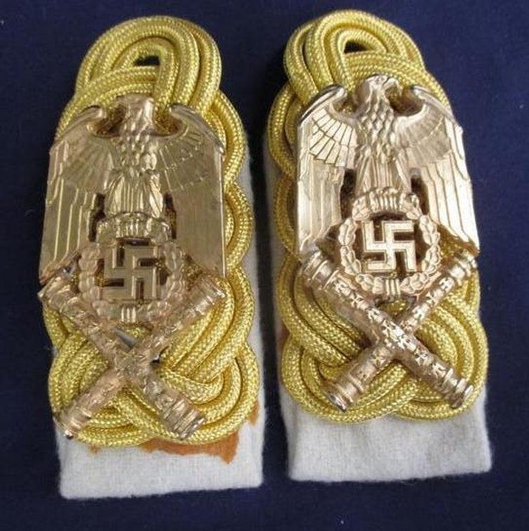 Pair of shoulder boards Herman Gorreg, rande of Reichs Marshall