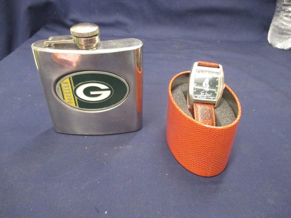 (2) Green Bay Packers collectibles
