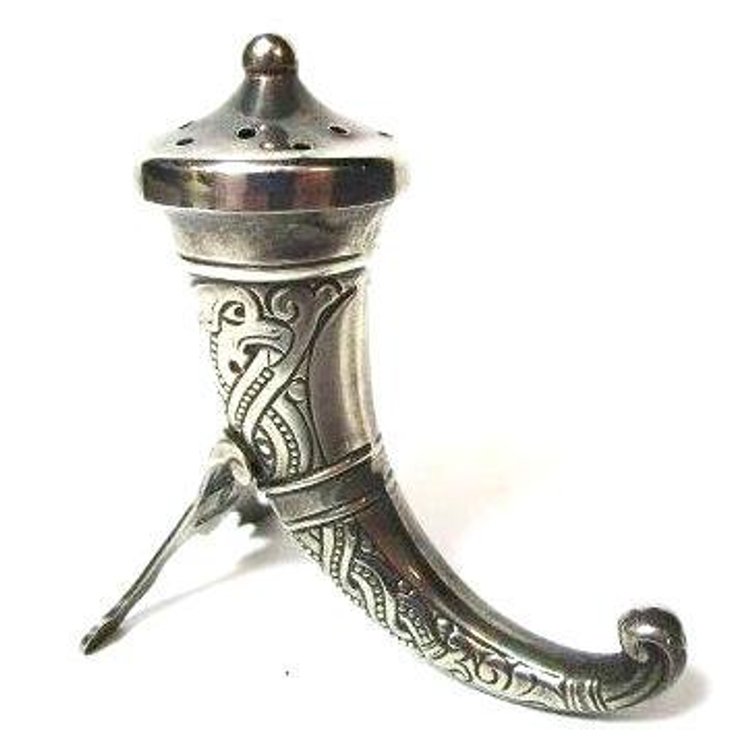 Norway sterling horn shaker
