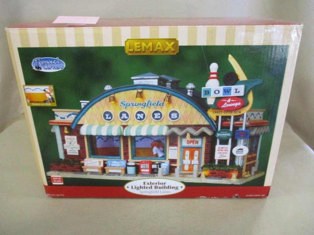 Lemax Plymouth Corners exterior lighted building in box