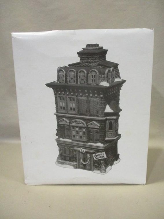 Dept 56 The Flat of Ebenezer Scrooge in box