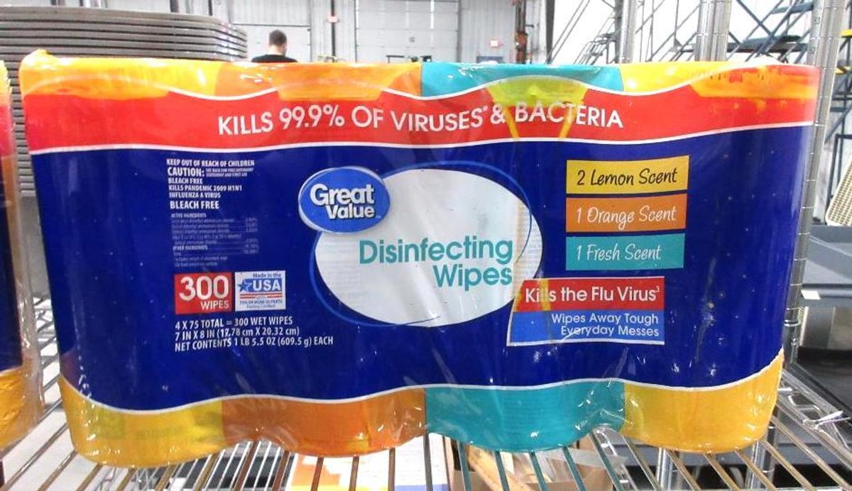 Pack of (4) Great Value disinfecting wipes