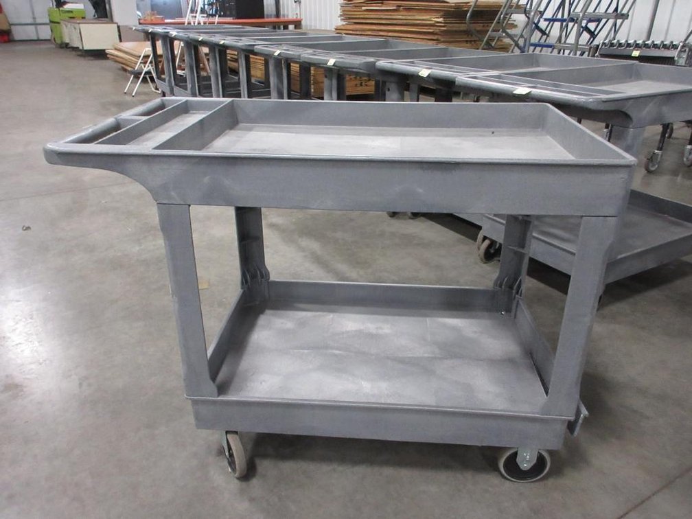 Uline plastic 4-wheel cart