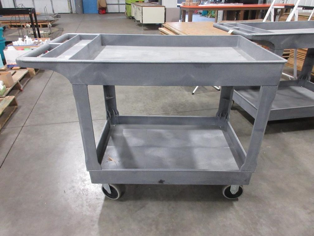 Uline plastic 4-wheel cart