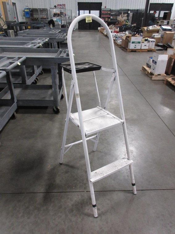 Painters step stool