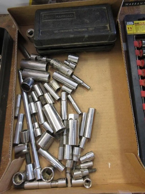 Group of Craftsman sockets