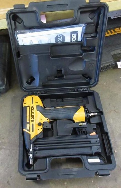 Bostitch 18-gauge air brad nailer
