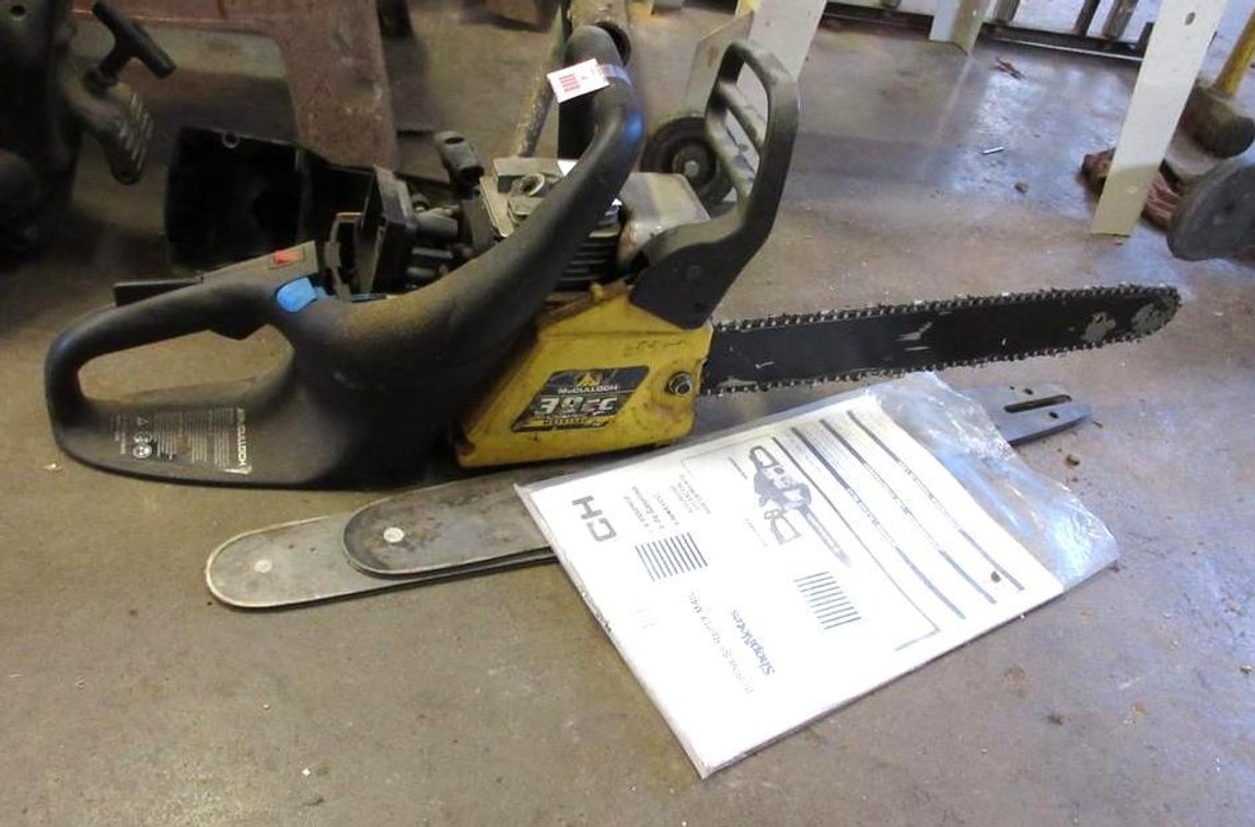 McCulloch MS1839AV gas chainsaw (unknown working condition)