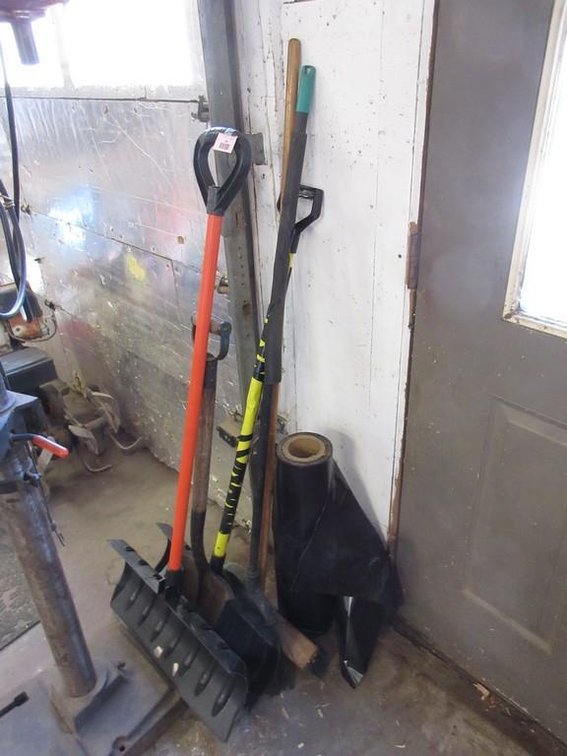 Yard tool group