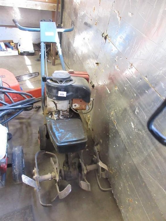 Montgomery Ward 5hp gas front tine tiller