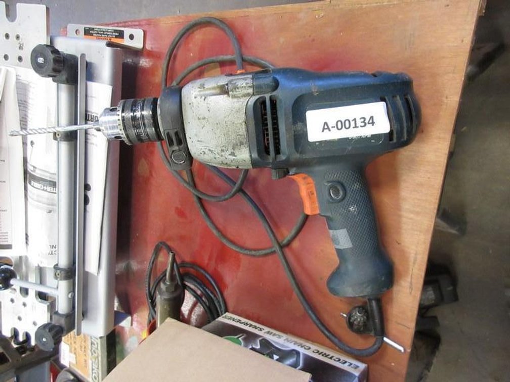 Black & Decker 13mm drill