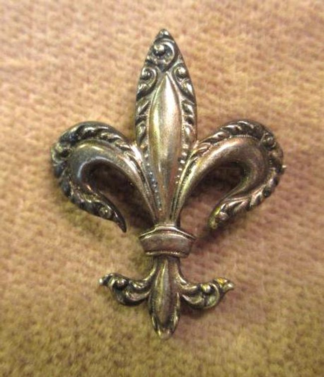 Sterling Fleur de Lis broach