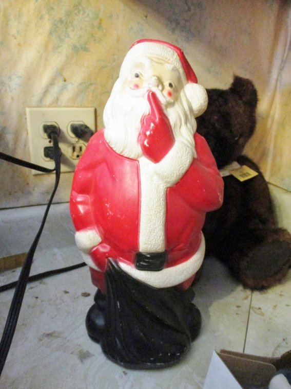 Empire Plastics blow mold Santa (no light)